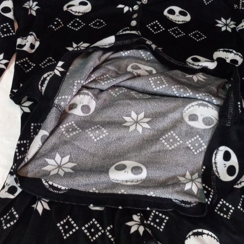 Disney Tim Burton's The Nightmare Before Christmas 2 Piece Pajama Set - Picture 2 of 9